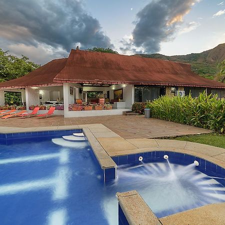 San Marcelino De Las Rosas Boqueron de Tena Exterior foto
